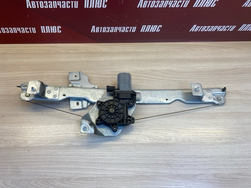 Стеклоподъемник    двери