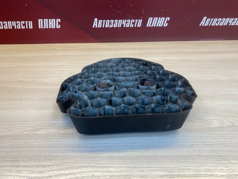 Кронштейн стеклоподъемника