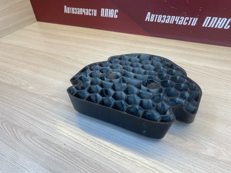 Кронштейн стеклоподъемника