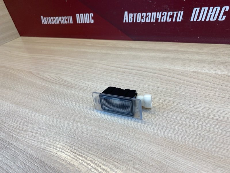 Плафон освещения багажника