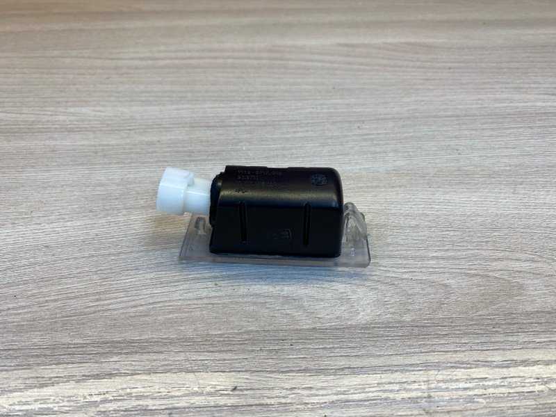 Плафон освещения багажника