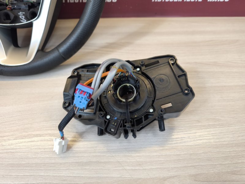 Руль в сборе с кнопками