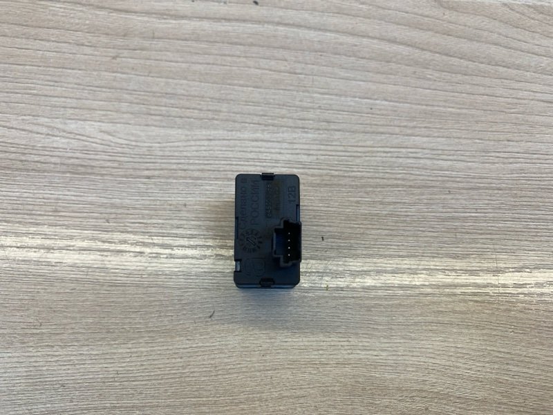 Кнопка корректора фар