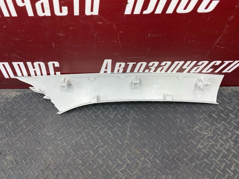 Обшивка      стойки