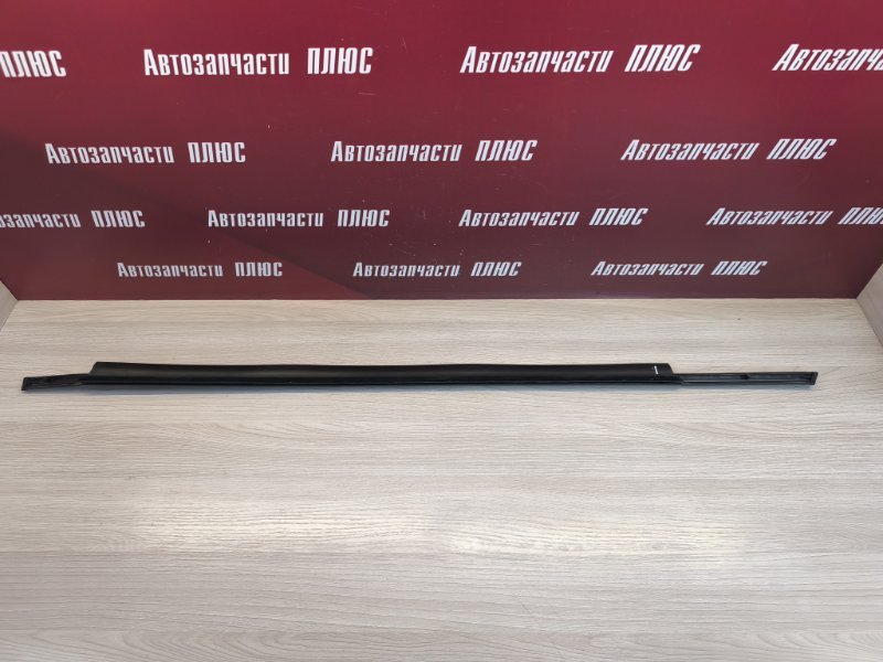 Уплотнитель стекла двери внешний