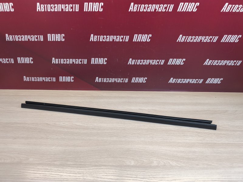 Уплотнитель стекла двери внутренний