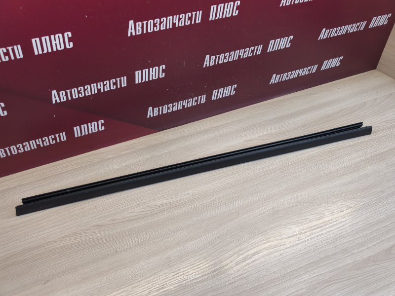 Уплотнитель стекла двери внутренний
