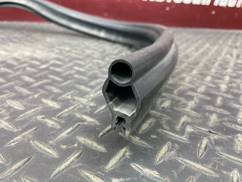 Уплотнитель жабо