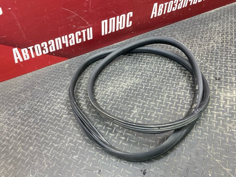 Уплотнитель      двери