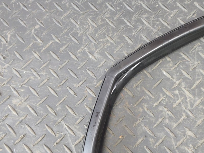 Уплотнитель стекла двери