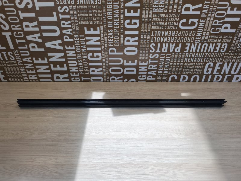 Уплотнитель стекла двери внутренний