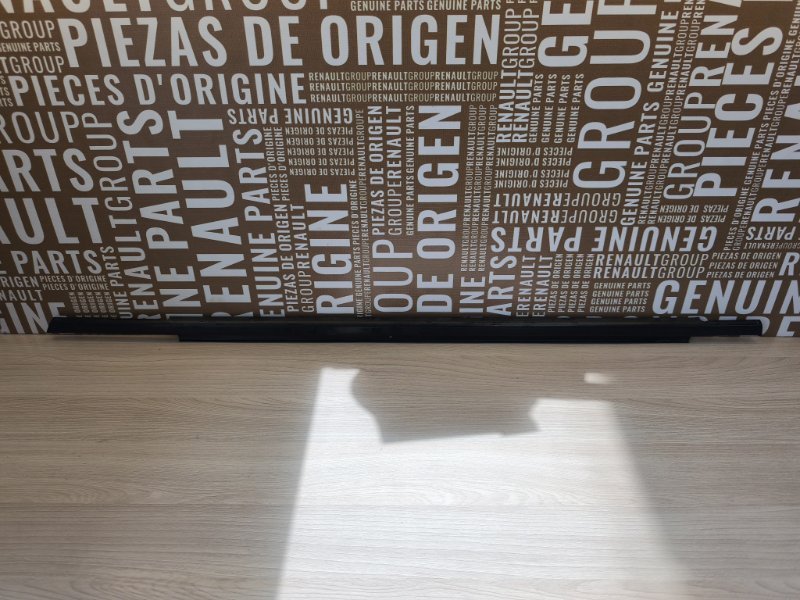 Уплотнитель стекла двери внешний