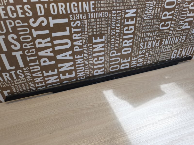 Уплотнитель стекла двери внешний