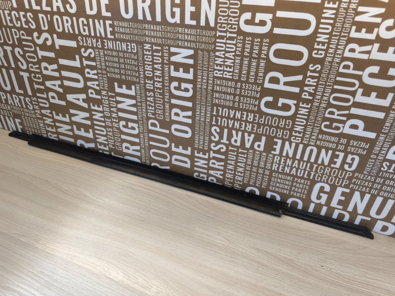 Уплотнитель стекла двери внешний