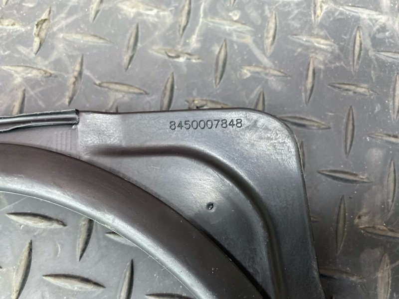 Уплотнитель стекла      двери