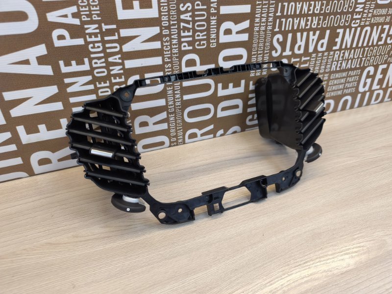 Воздушный дефлектор салона