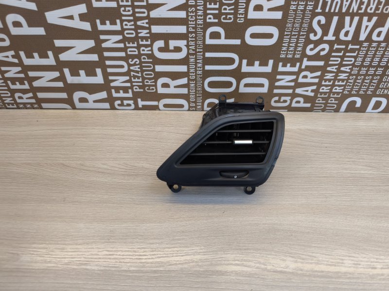 Воздушный дефлектор салона