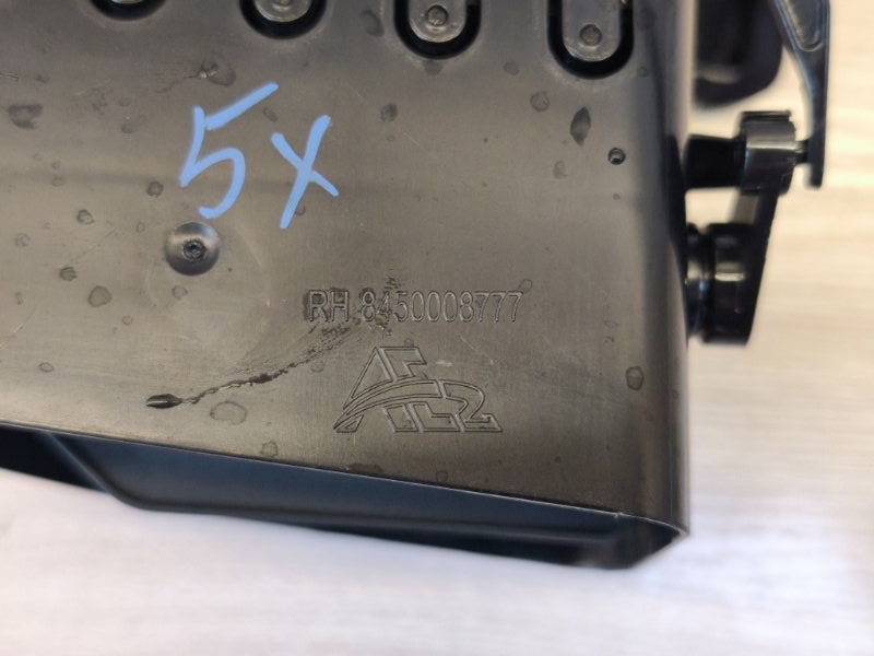 Воздушный дефлектор салона