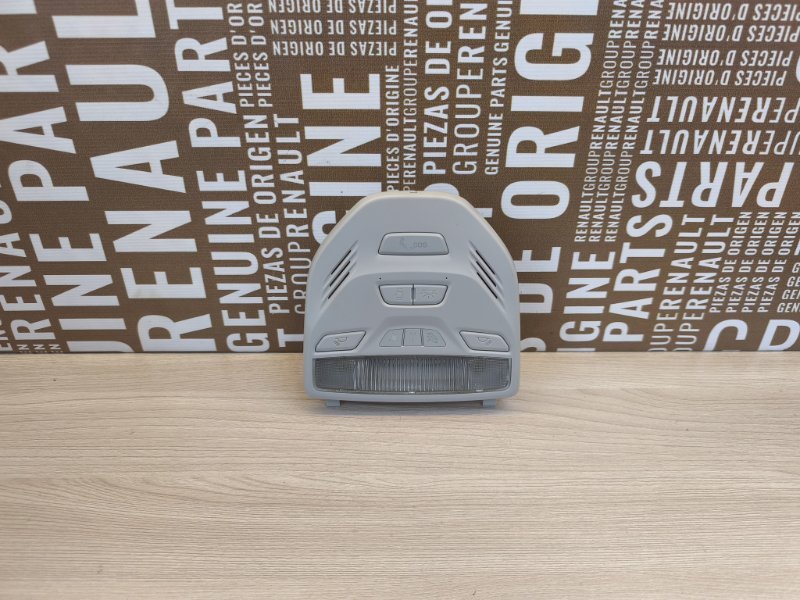 плафон освещения салона