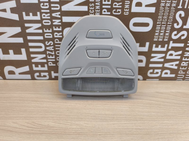 плафон освещения салона