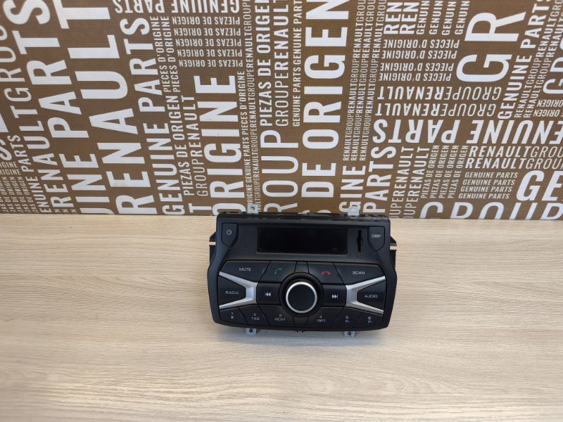 Магнитола штатная