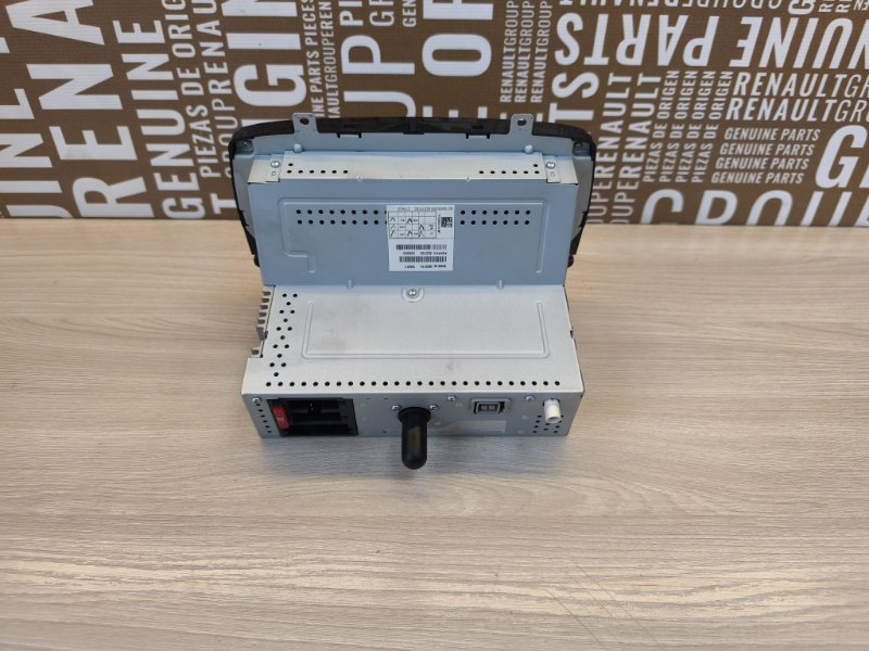 Магнитола штатная