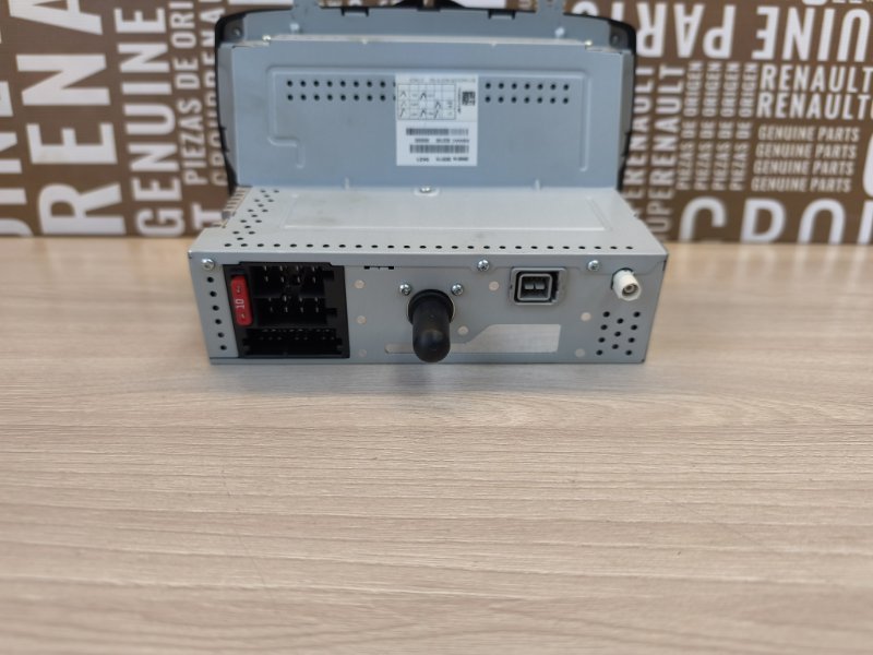 Магнитола штатная