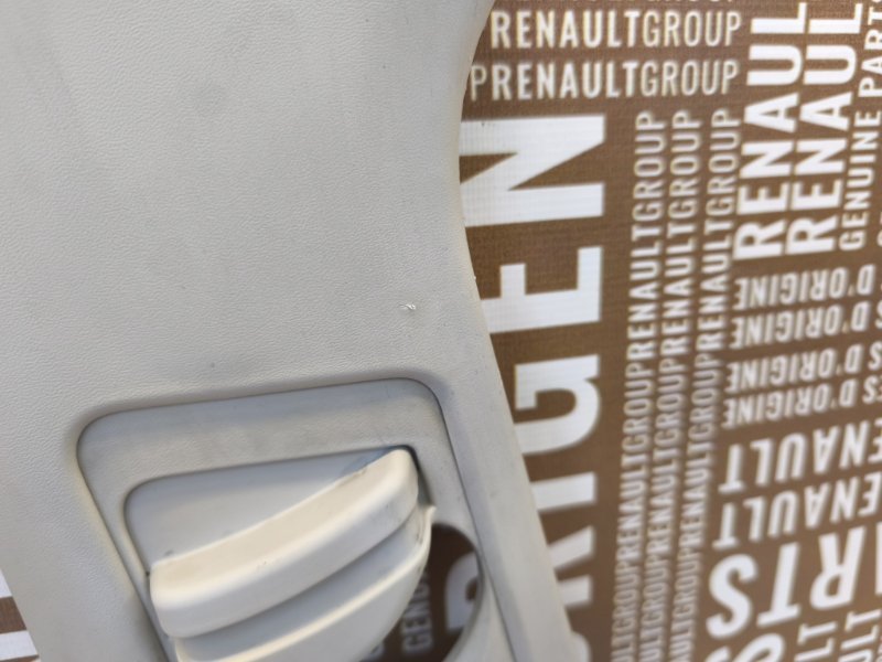 Обшивка средней стойки