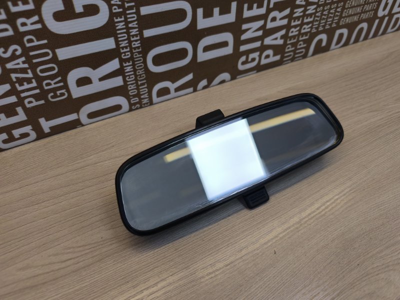 Зеркало салонное