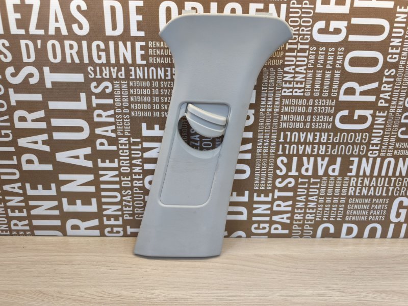 Обшивка средней стойки