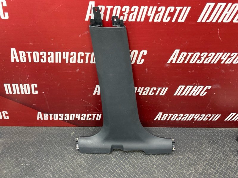 Обшивка средней стойки