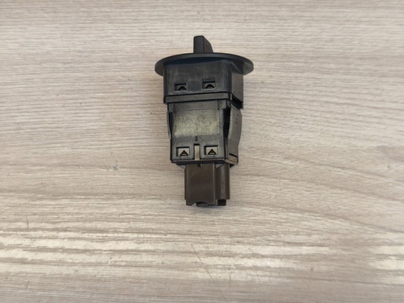 Выключатель подушки безопасности