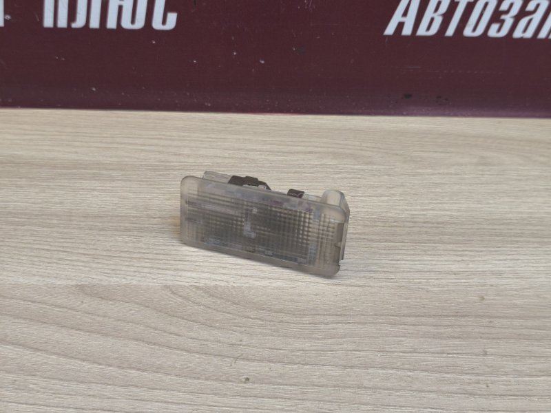 Плафон подсветки багажника