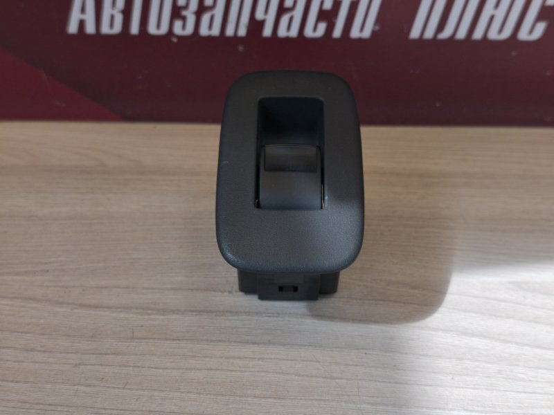 Кнопка стеклоподъемника