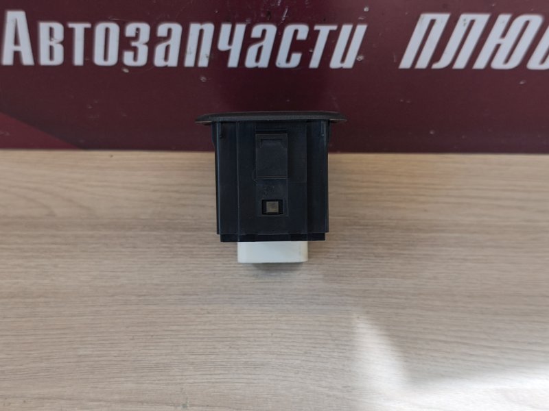 Кнопка стеклоподъемника
