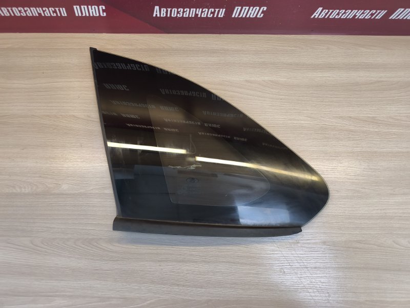 Форточка кузова