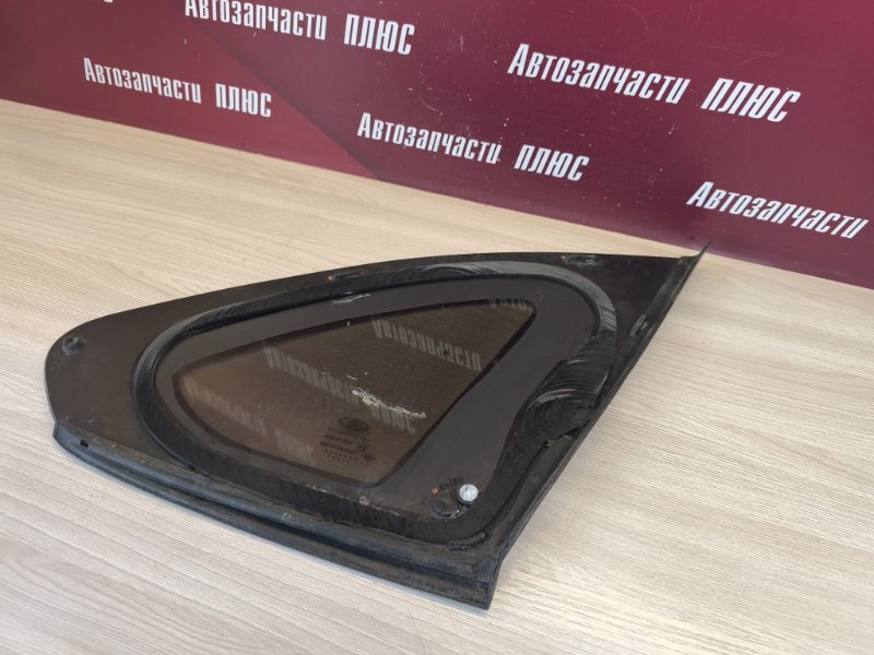 Форточка кузова