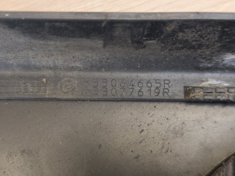 Форточка кузова