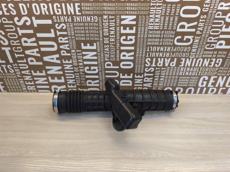 Патрубок воздушного фильтра