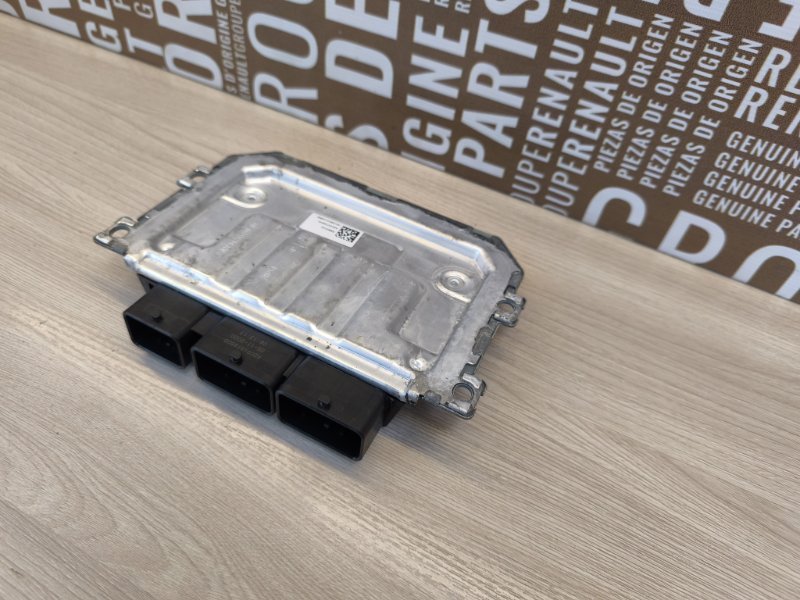 Блок управления двигателем