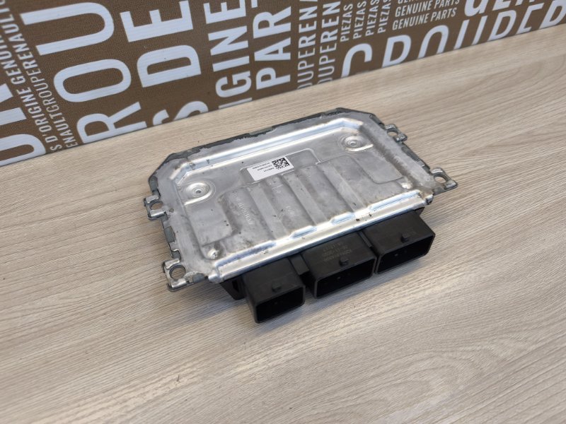 Блок управления двигателем