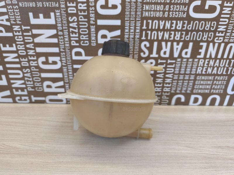 Бачок расширительный