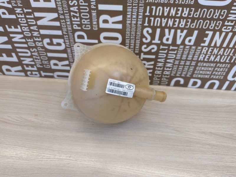 Бачок расширительный