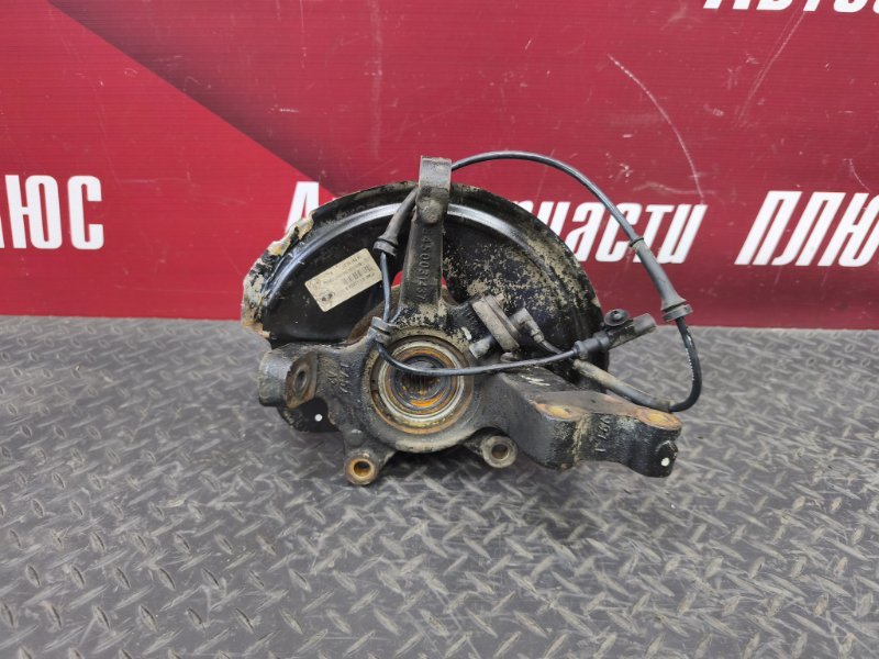 Кулак поворотный