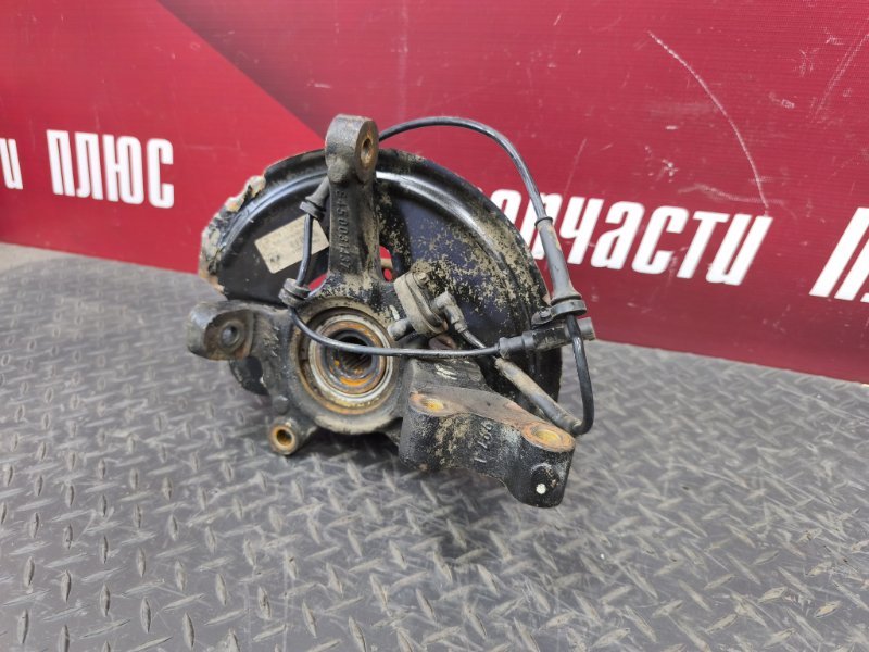 Кулак поворотный