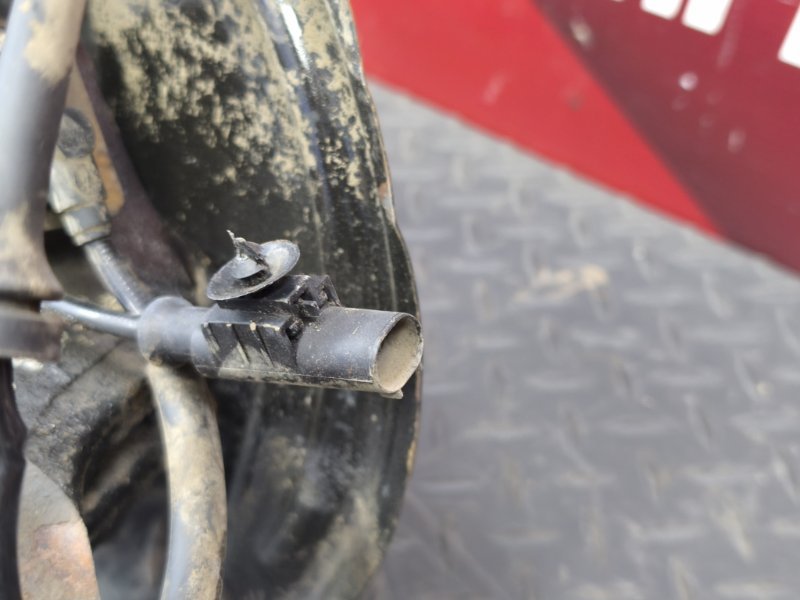 Кулак поворотный