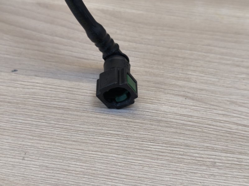 Трубка топливная