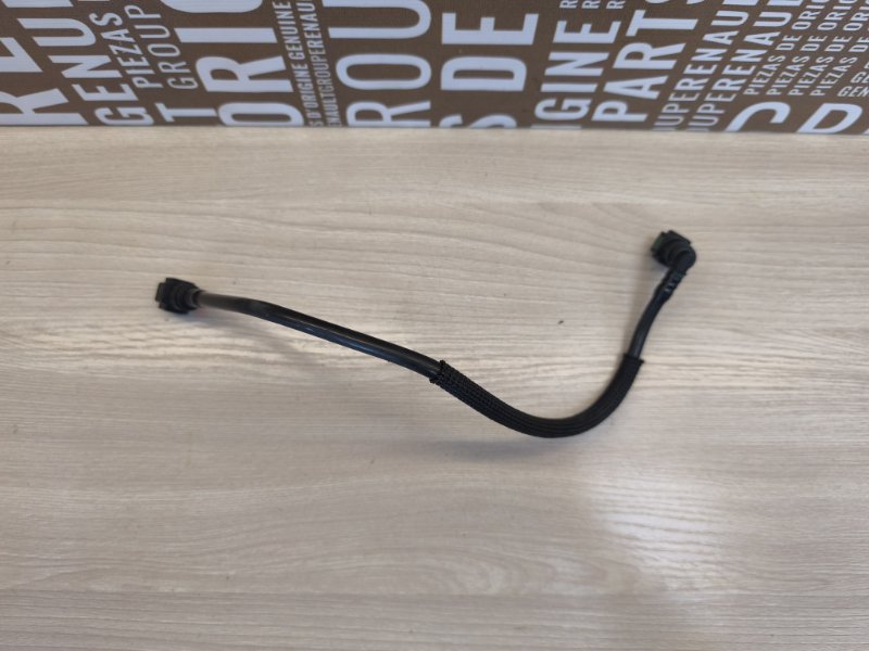 Трубка топливная