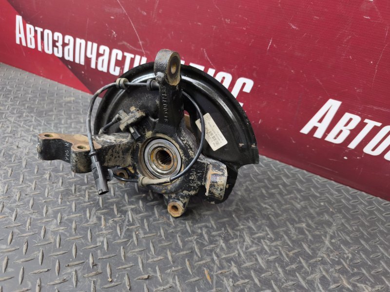 Кулак поворотный