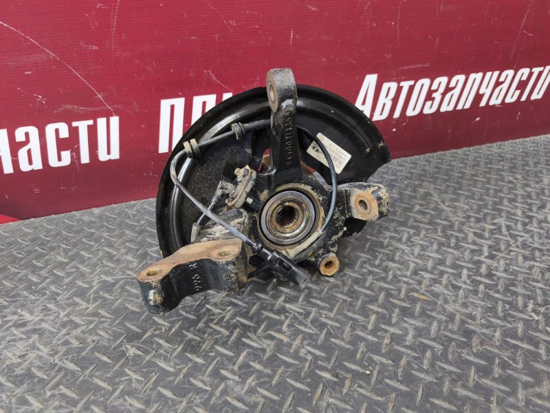 Кулак поворотный